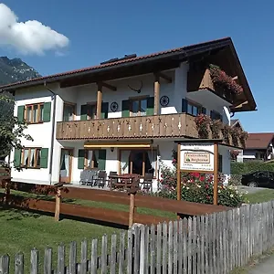 Berghoamat Apartment